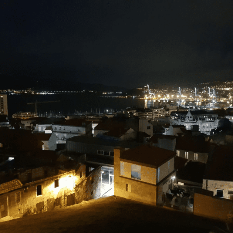 Free Tour Nocturno Vigo: Piratas e Historias de Ultramar  