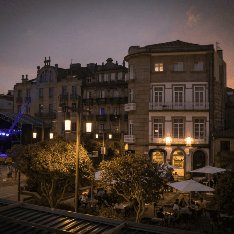 Freetour Nocturno Pontevedra: Cristianos y Paganos